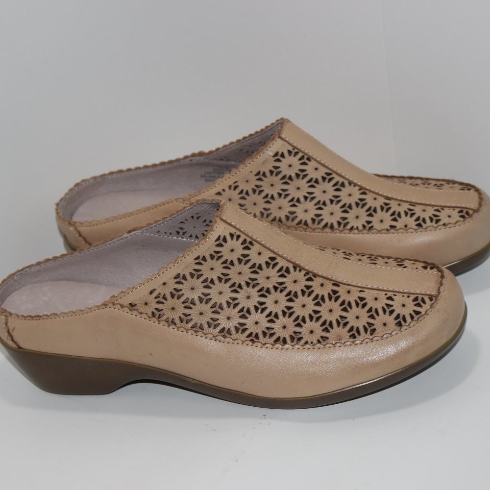 Easy Spirit Sedusk Leather Upper 504 Women Size 6.5 w
